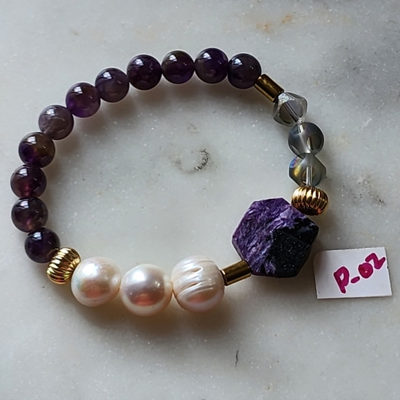 Amatist  and Gold Beaded Bracelet - Picture 6 of 6